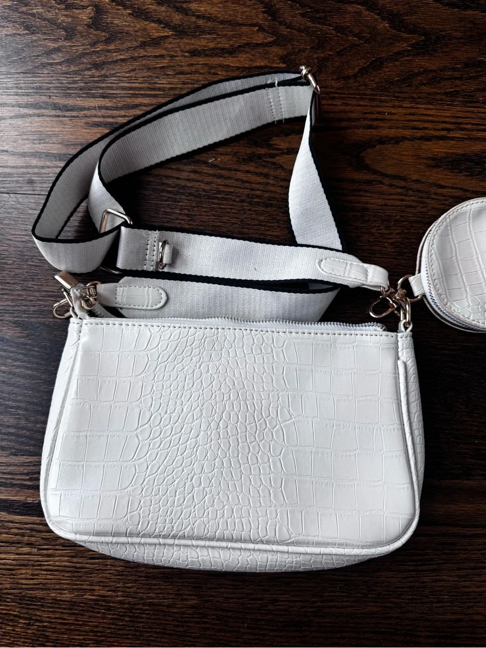 Women's White Croc-Embossed Shoulder Bag with Removable Coin Pouch